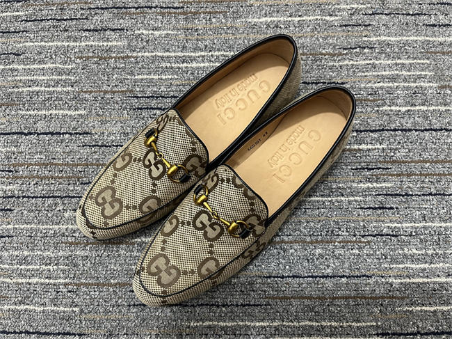 G*u*i loafer 28