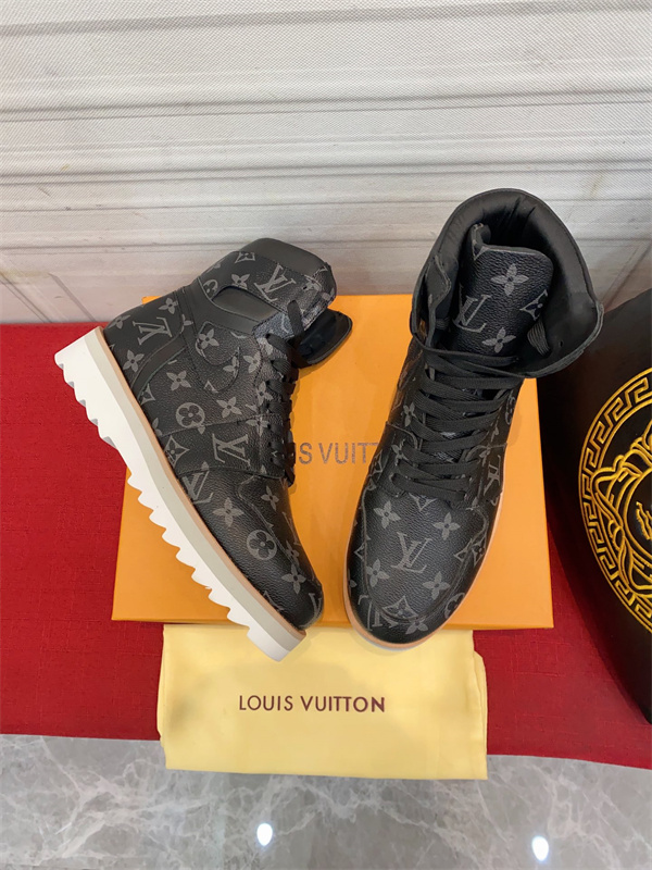 LV x Nike Sneaker