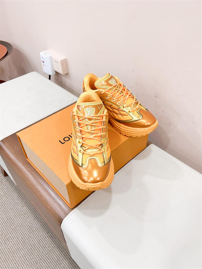 Lv Runner Sneaker 54