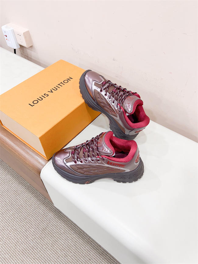 Lv Runner Sneaker 54