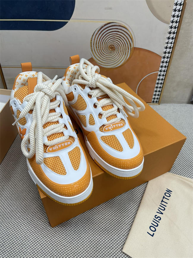 Lv Trainer Sneaker 33