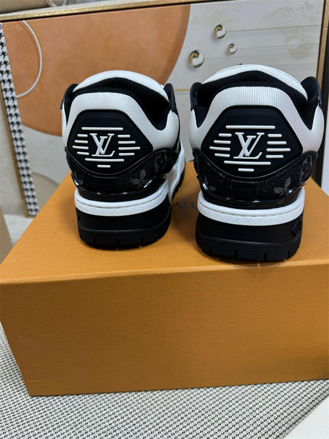 LV Trainer Maxi Sneaker