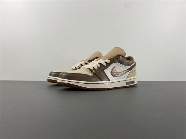 Air Jordan 1 Low HF5743-221