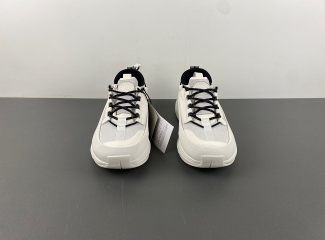 (Can*a Go*e)glacier trai. 7785m