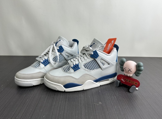 Air Jordan 4
