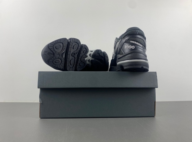 New New Balance M1000JA