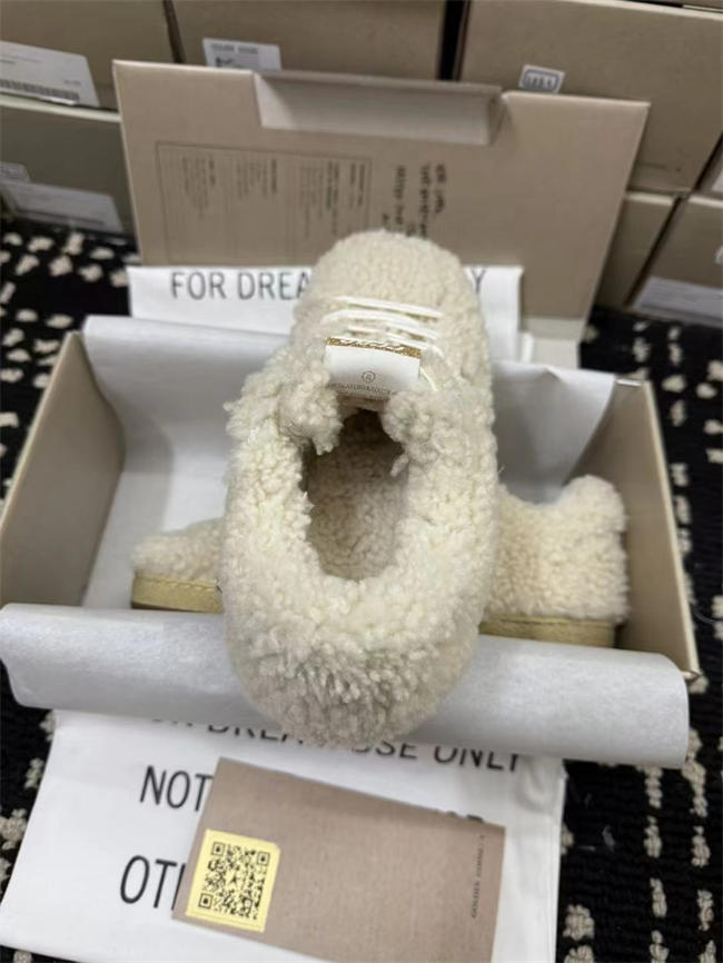 Golden Goose Sneaker