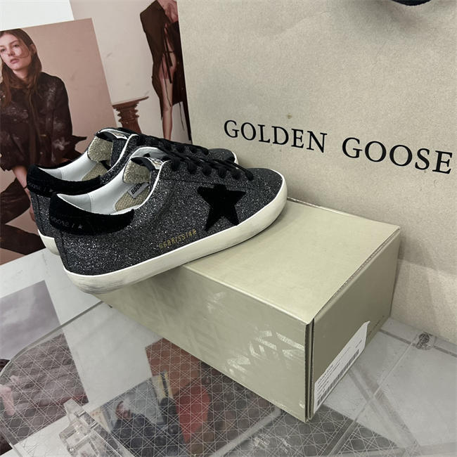 Golden Goose Sneaker