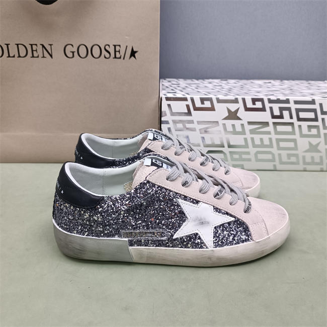 Golden Goose Sneaker