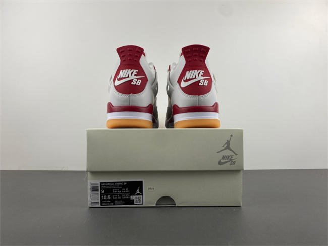 Nike SB x Air Jordan 4 Retro SP
