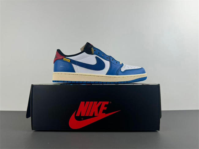 Air Jordan 1 Low UN HQ6998-146
