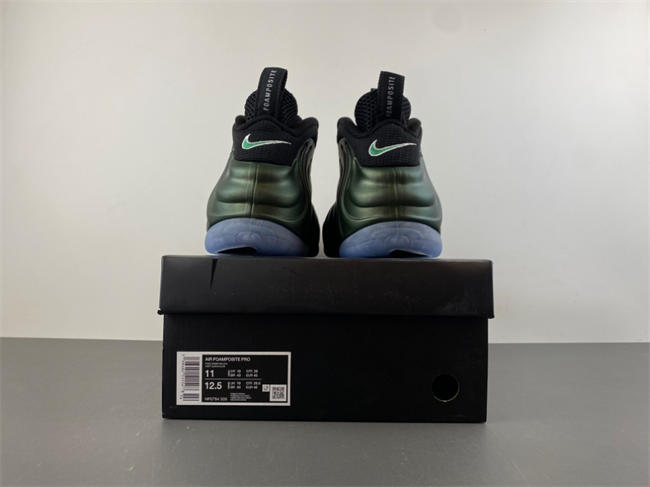 Nike Air Foamposite Pro “Pine Green” HF0794-300