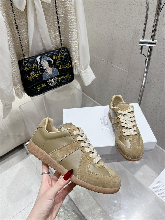 ma*s*n martin Ma*i*la sneaker