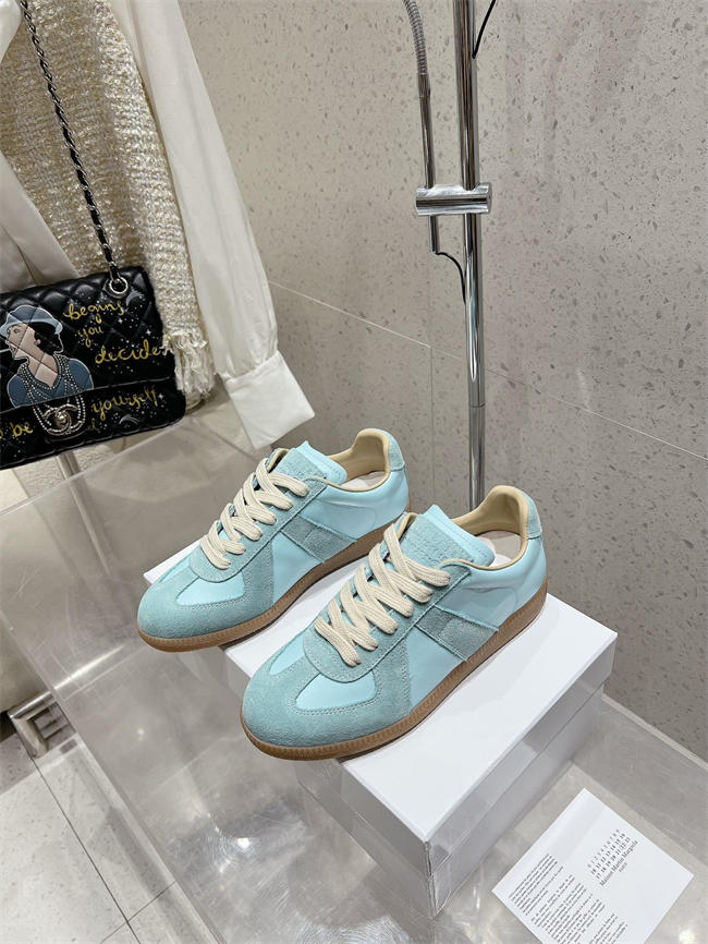 ma*s*n martin Ma*i*la sneaker