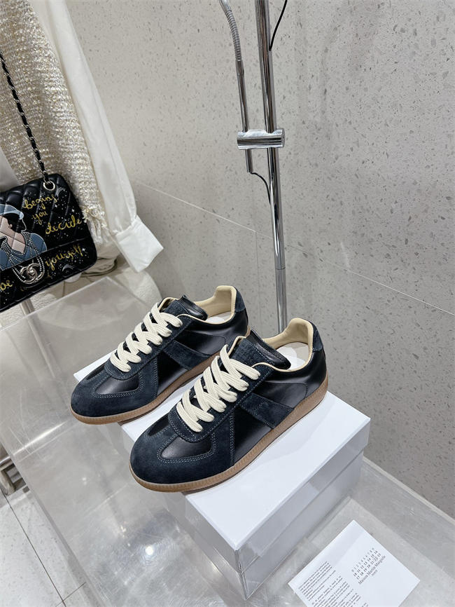 ma*s*n martin Ma*i*la sneaker