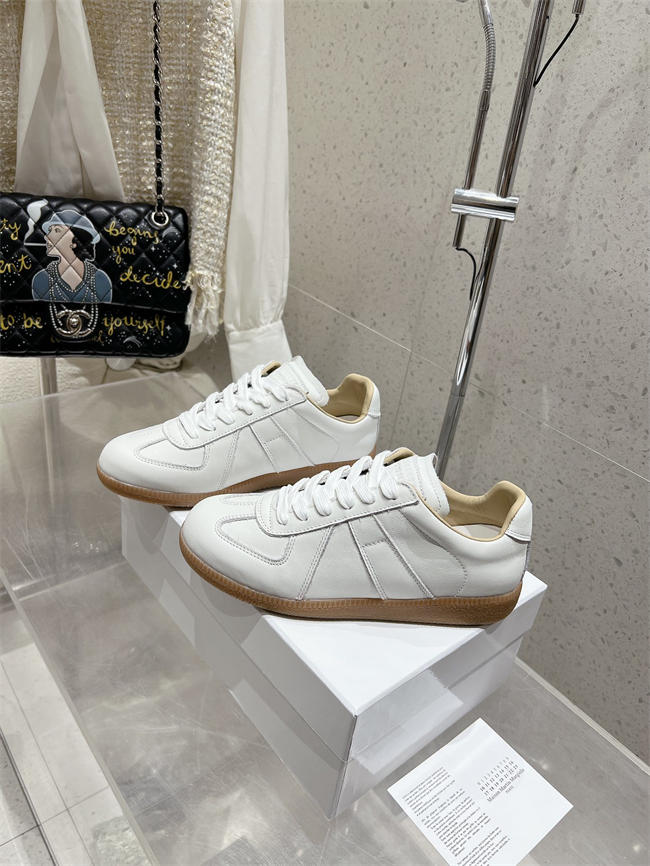 ma*s*n martin Ma*i*la sneaker